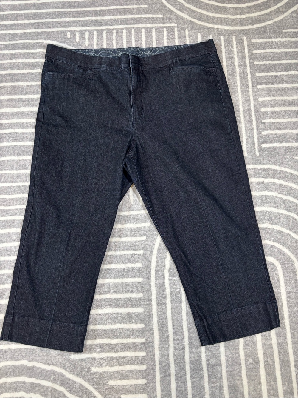 Bandolino Jeans Capri Trouser Dark Cropped Denim, Size 16, - Picture 6 of 8